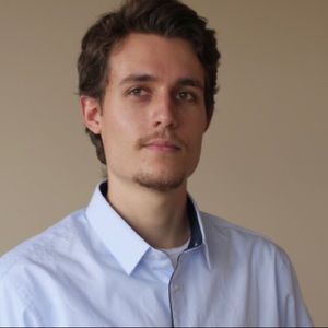 Meet your Posher, Amir